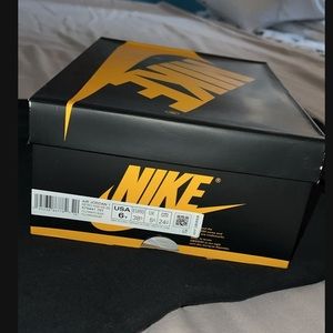 Jordan 1 High Pollen